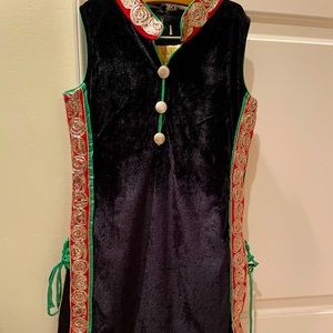 Girls velvet salwar khameez size 26
